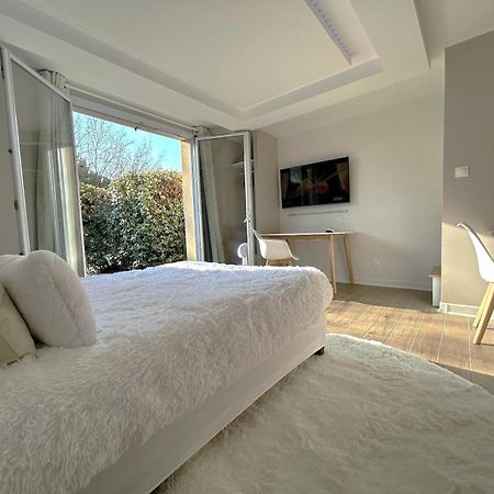 Les Fontaines D'O Villa Castelnau-d'Estretefonds Room photo